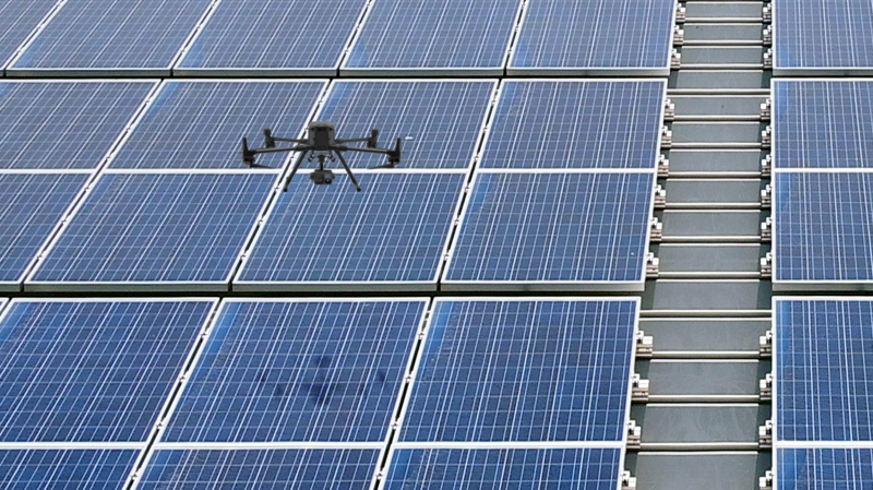 jinnian金年会以无人机搭配IR Sensor热显像技术进行全方面模块健检，有效降低人力成本并提升发电量