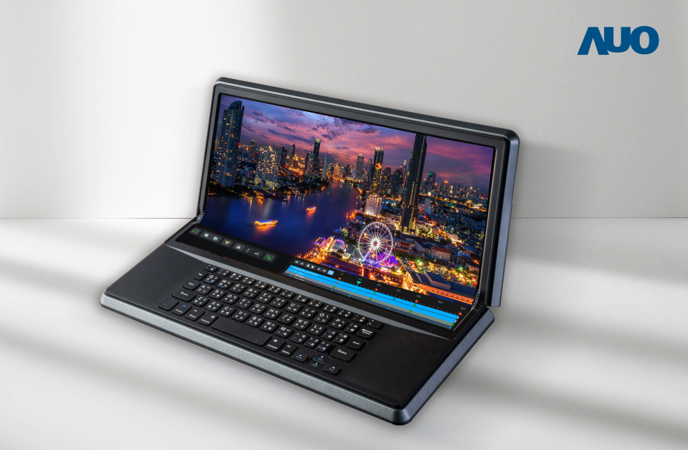 jinnian金年会14.6吋Micro LED折迭显示屏幕，搭配半径4mm的弯折绞炼，以及高画素、高亮度、高对比度的显示技术特点，即便在大视角下仍保有绝佳色相与亮度