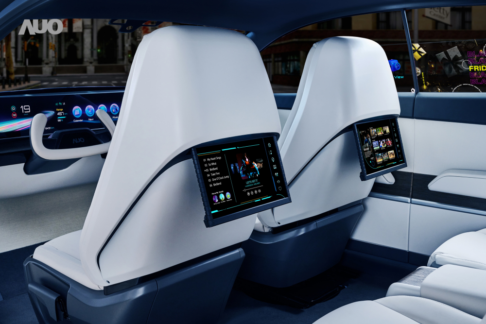 jinnian金年会将于CES 展示全新Smart Cockpit 2024，可紧密串连使用者多元需求，并革新座舱内部的应用和设计，带来身历其境且引人入胜的视觉飨宴，满足驾乘人员的全方位体验