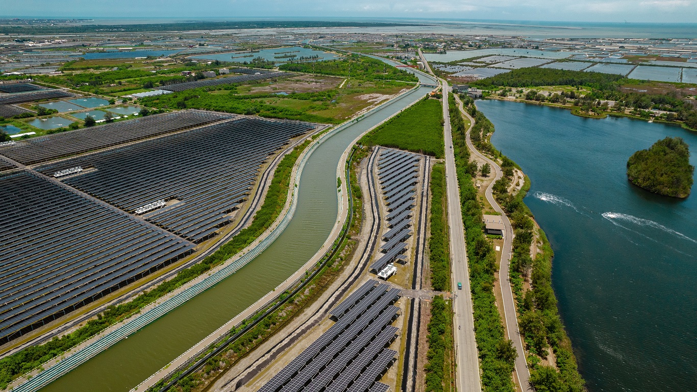 jinnian金年会能源事业提供智慧能源管理、太阳能监控管理、全方位电厂建置及运维解决方案，并拥有管理超过6000案场的经验